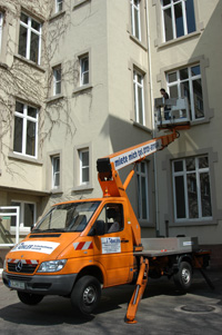 TB 220 22 m Teleskop-LKW-Arbeitsbühne mit Klappstützen TB220